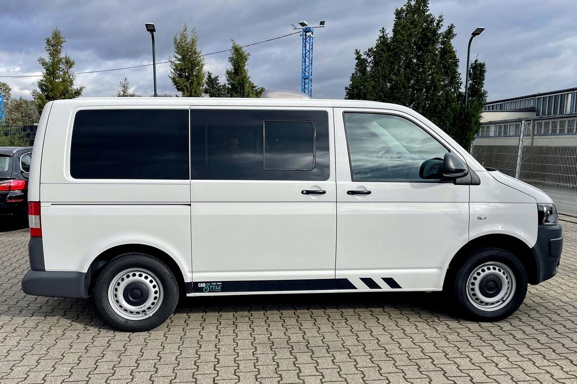 Volkswagen T5 Transporter Camper Ausbau Bett Küche Womo Abnahme Klima 