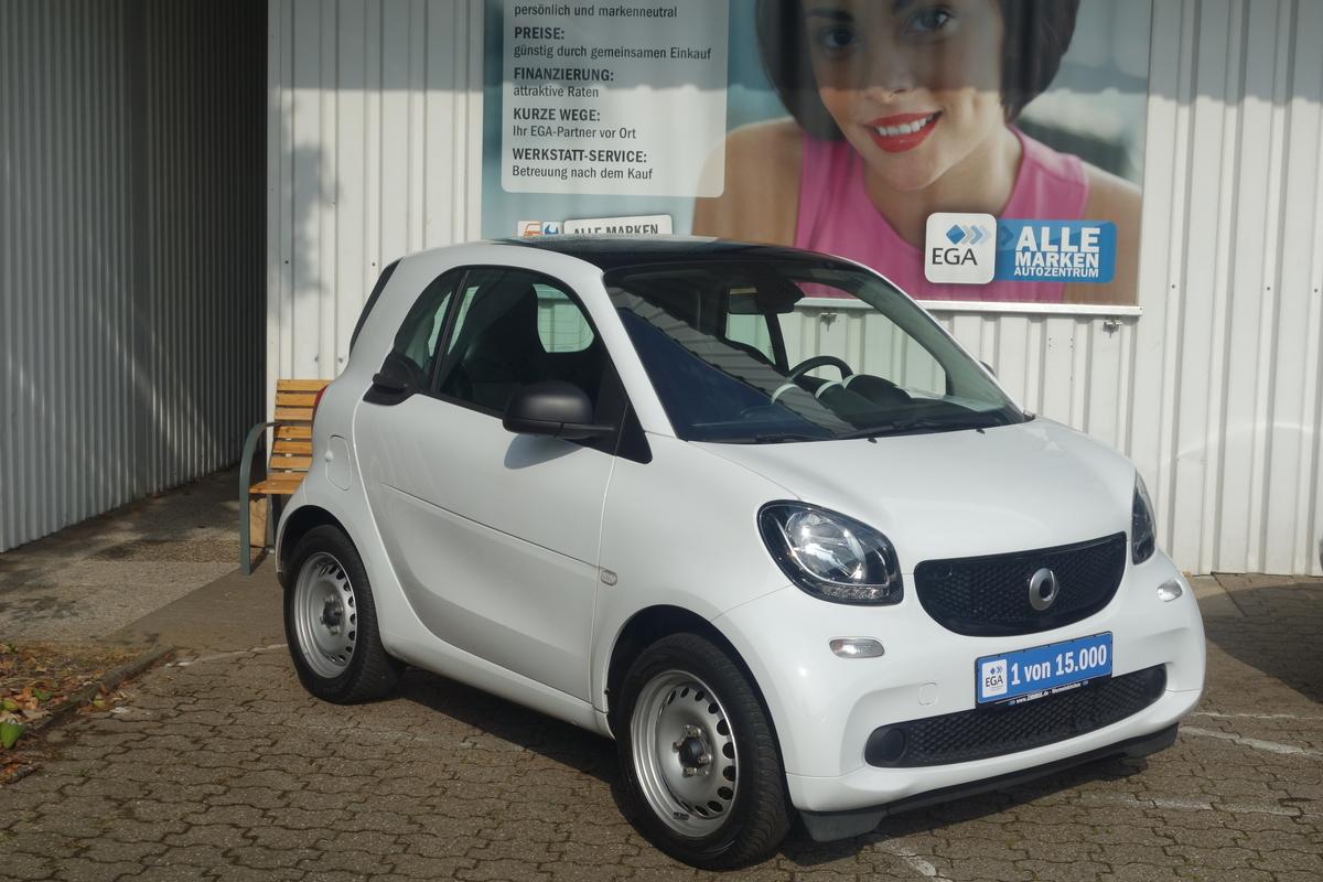 Smart ForTwo 52 KW twinamic PANO*KLIMA*COOL&MEDIA*SHZG*BTH*ALLWETT