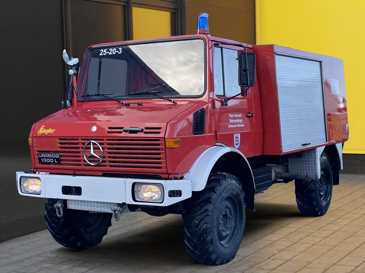 Unimog U 1300 L 435 TFL8/18 Feuerwehr Löschfahrzeug Geräte