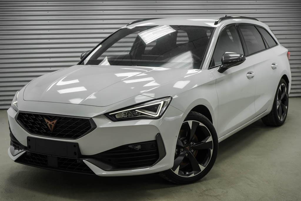 Cupra Leon ST 2,0 TSI DSG Kombi ACC AHK ParkAssist - LAGER