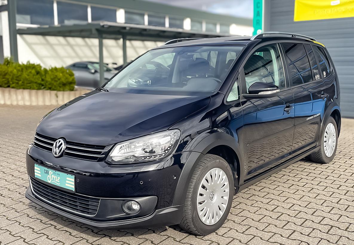 Volkswagen Touran Cross Touran 2.0 TDI LED SHZ PDC AHK NAVI 7 SITZER