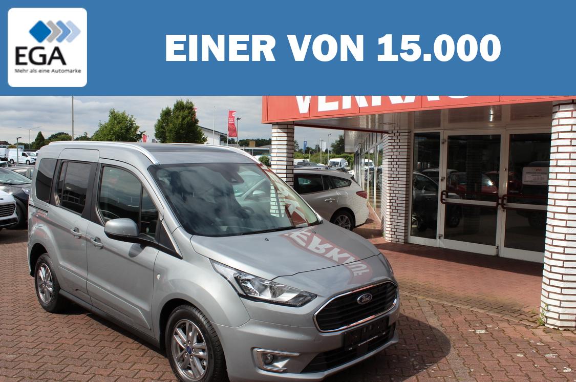 Ford Tourneo Connect Titanium 1,5 TDCi Autom. / Panorama + Kamera