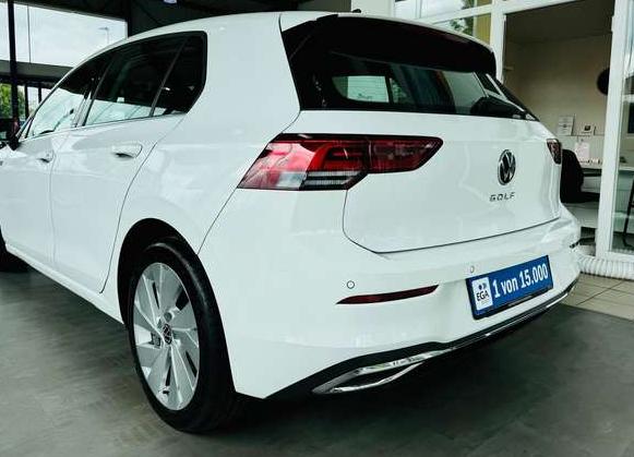 Volkswagen Golf 1.5  TSI Style NAV LED PDC vo+hi SHZG