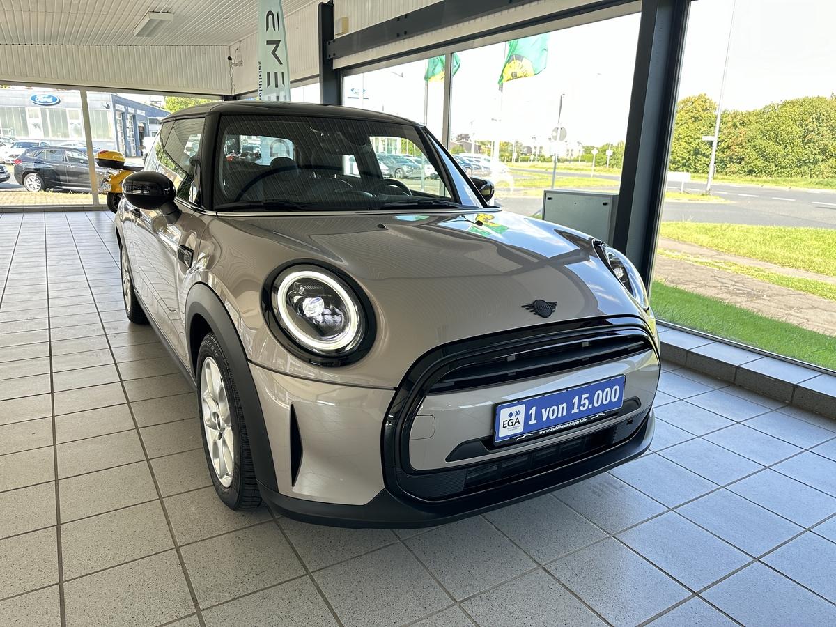 MINI Cooper Mini Yours Trim Sportsitze LED Navi Leder PDC 