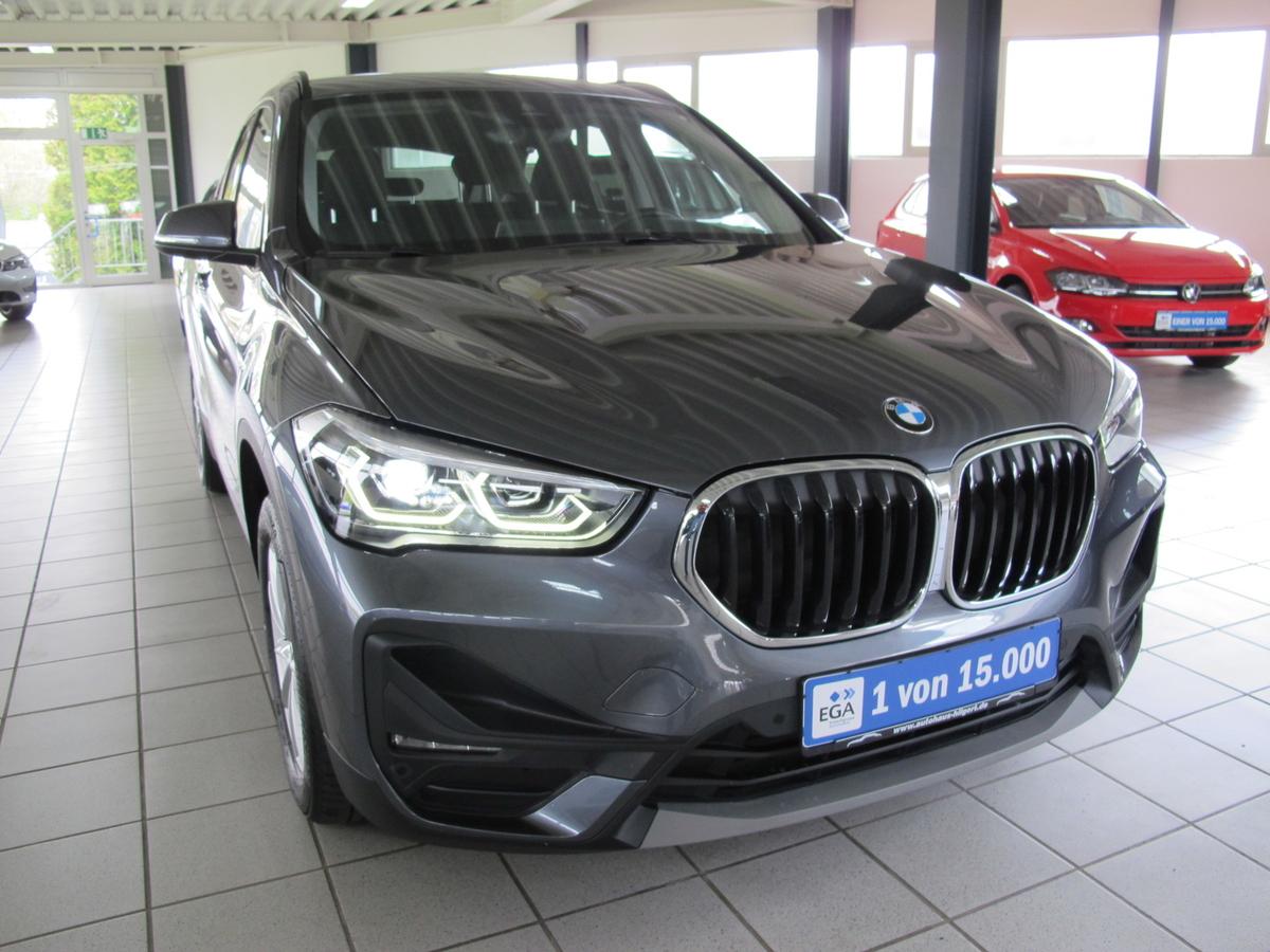 BMW X1 x Drive 20d AHK HUD LED RFK Navi. Kamera PDC v+h