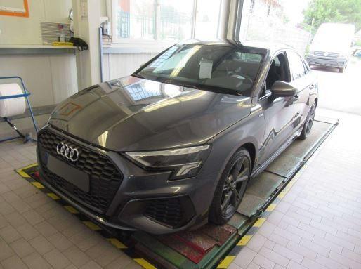 AUDI A3 Lim TFSI S line *LED*B&O*PANO*KAMER*APP*NAV+