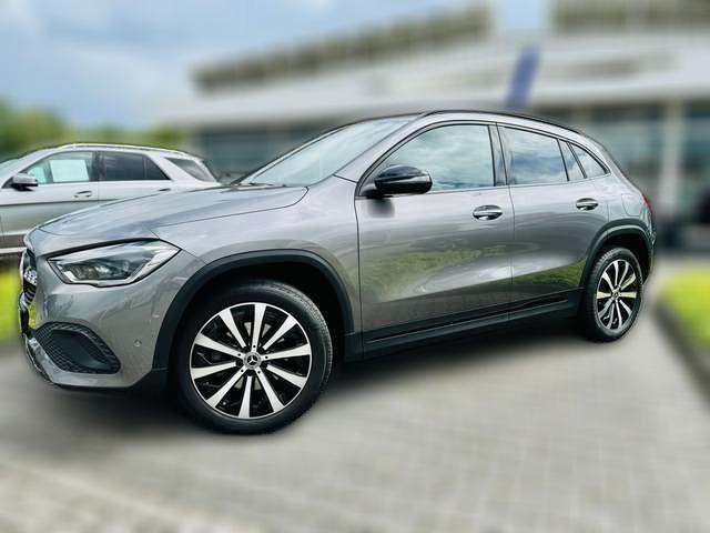 Mercedes-Benz GLA 200 PROGRESSIVE NIGHT, Multibeam, RFK, AHK, PTS, SHZ