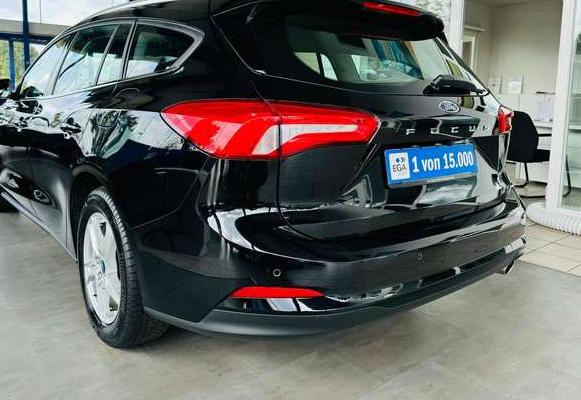 Ford Focus 1.5 EcoBlue Kamera NAVI SHZG Klima