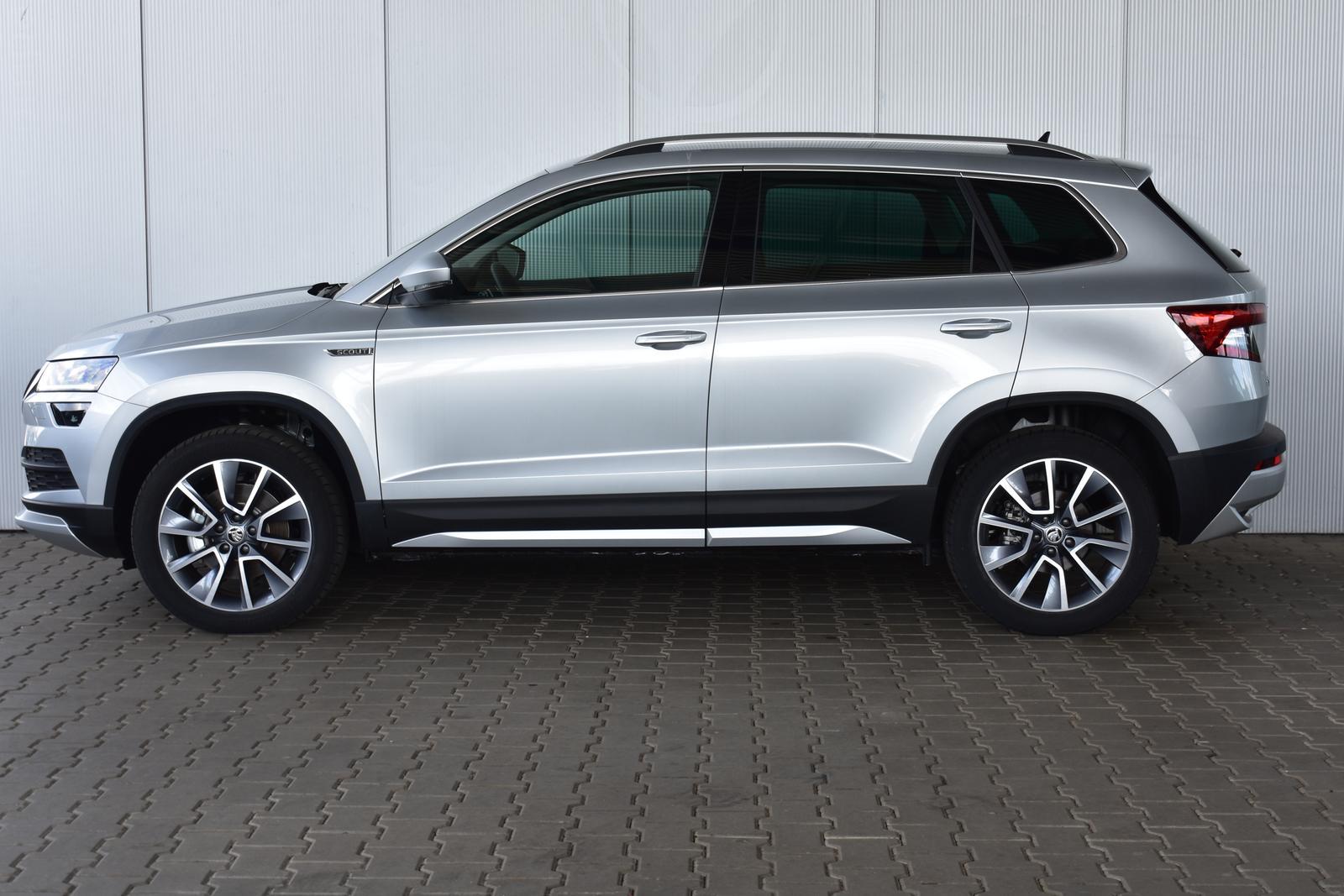 Skoda Karoq Scout 2.0 TDI 4x4 DSG 110kW / 18 Zoll / Navi / PDC V+H m. Kamera / Keyless